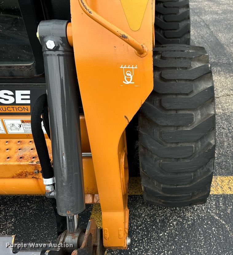 image for item DV5950 2016 Case SV280 skid steer loader