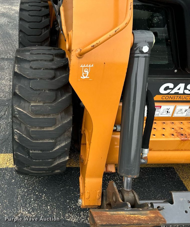 image for item DV5950 2016 Case SV280 skid steer loader