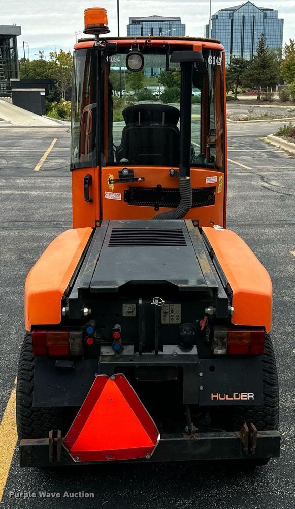 image for item DV5952 Holder C480 municipal tractor