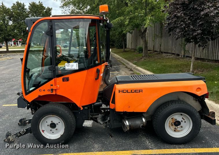 image for item DV5952 Holder C480 municipal tractor