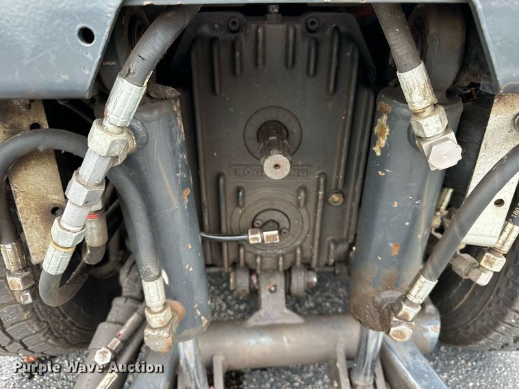 image for item DV5952 Holder C480 municipal tractor