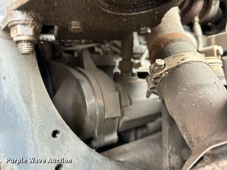 image for item DV5952 Holder C480 municipal tractor