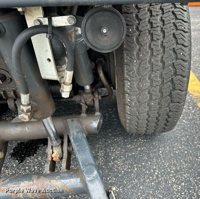 image for item DV5952 Holder C480 municipal tractor