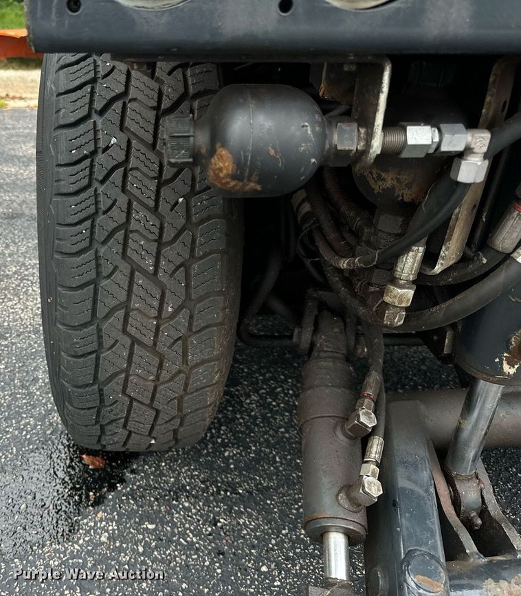 image for item DV5952 Holder C480 municipal tractor