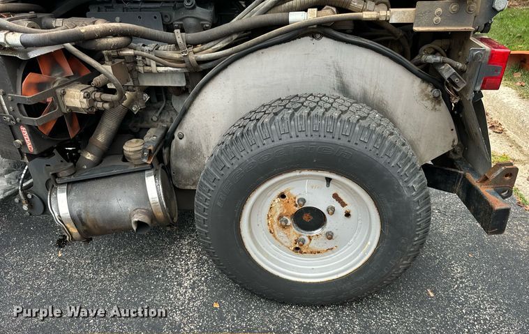 image for item DV5952 Holder C480 municipal tractor