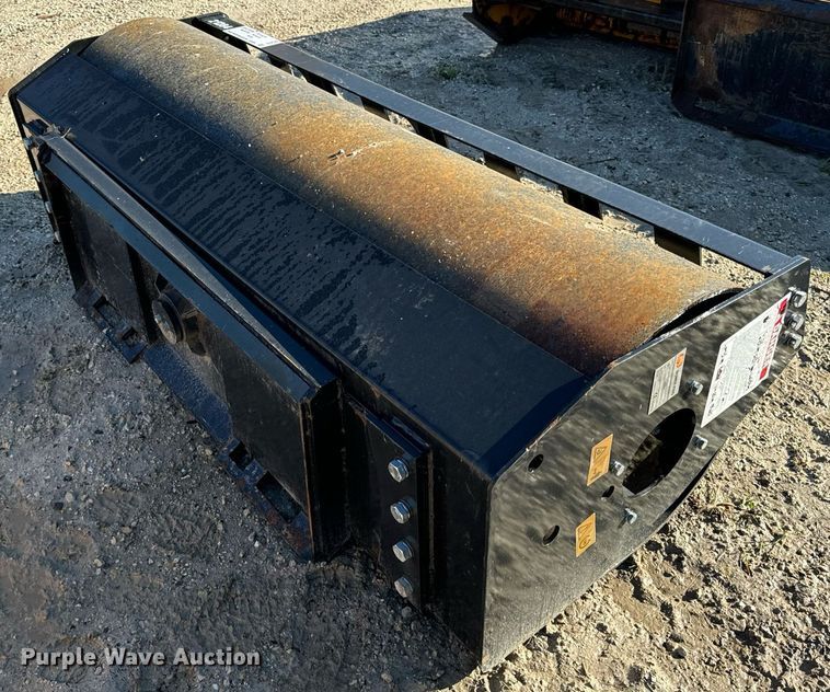 image for item DV5972 2022 Mower king  SSVR72 skid steer vibratory roller