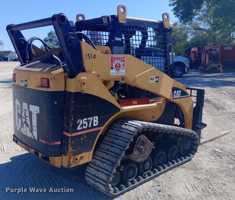 image for item DW0750 2007 Caterpillar  257B tracked skid steer loader