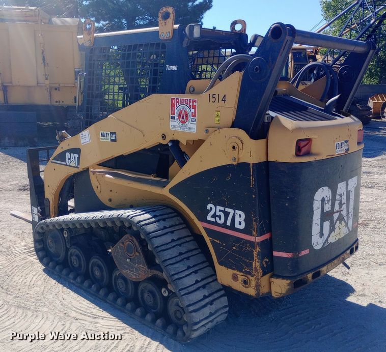 image for item DW0750 2007 Caterpillar  257B tracked skid steer loader