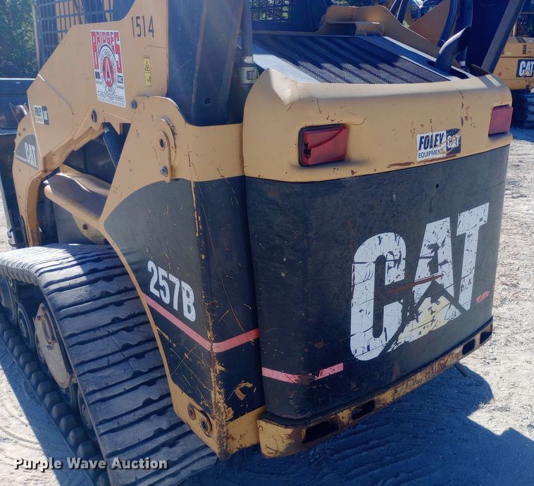 image for item DW0750 2007 Caterpillar  257B tracked skid steer loader