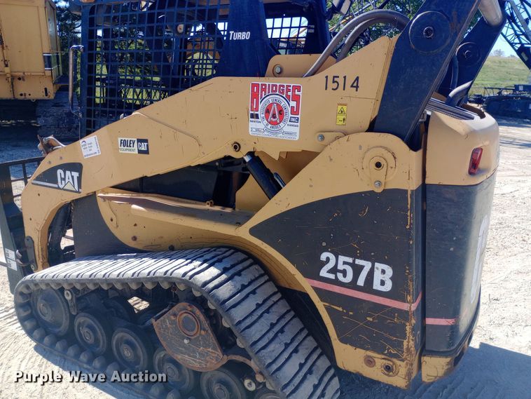 image for item DW0750 2007 Caterpillar  257B tracked skid steer loader