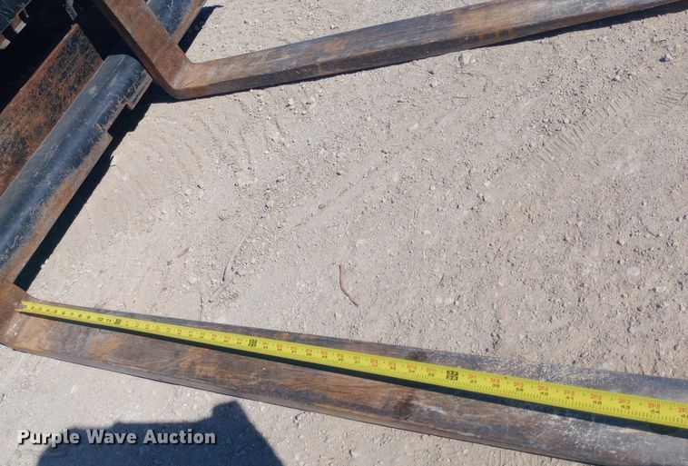 image for item DW0750 2007 Caterpillar  257B tracked skid steer loader