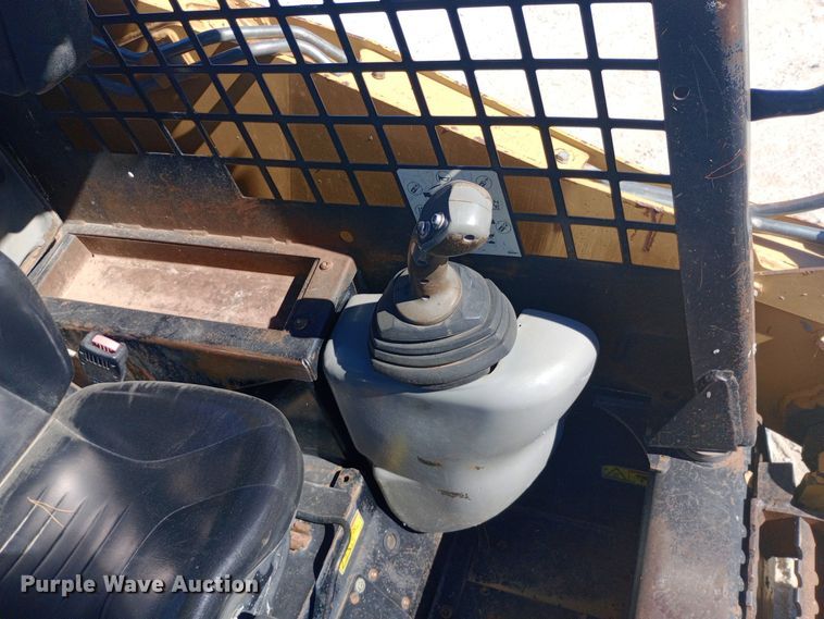 image for item DW0750 2007 Caterpillar  257B tracked skid steer loader