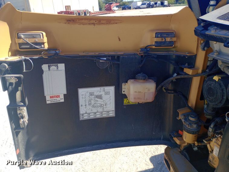 image for item DW0750 2007 Caterpillar  257B tracked skid steer loader