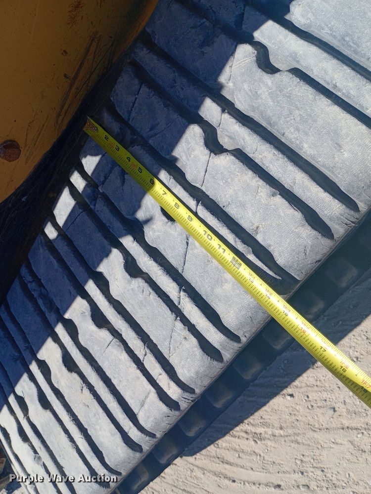 image for item DW0750 2007 Caterpillar  257B tracked skid steer loader