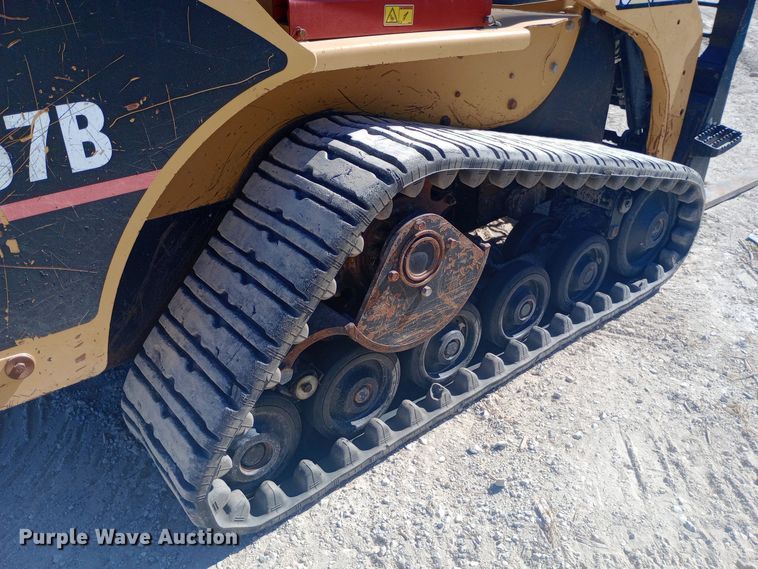 image for item DW0750 2007 Caterpillar  257B tracked skid steer loader