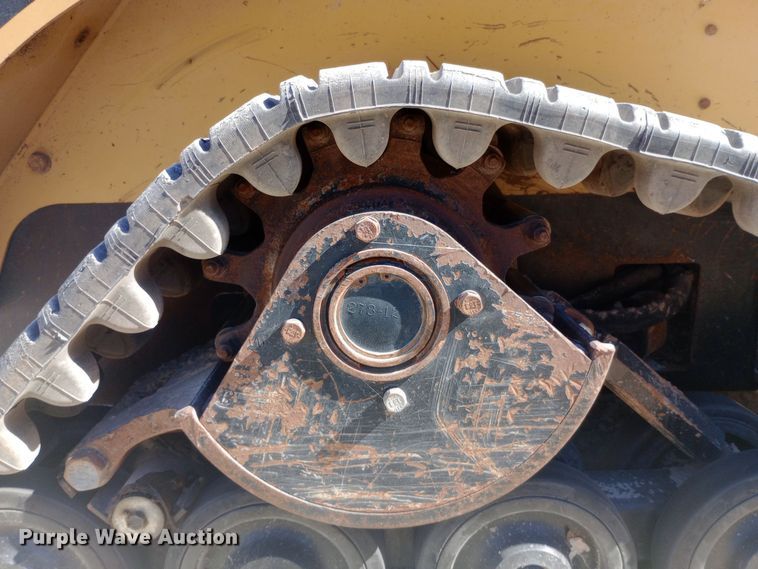 image for item DW0750 2007 Caterpillar  257B tracked skid steer loader