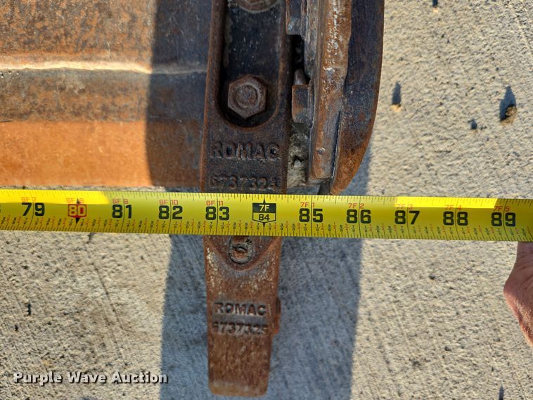 image for item DW3782 2019 Bobcat T870 tracked skid steer loader