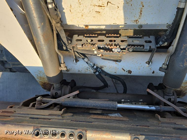 image for item DW3782 2019 Bobcat T870 tracked skid steer loader