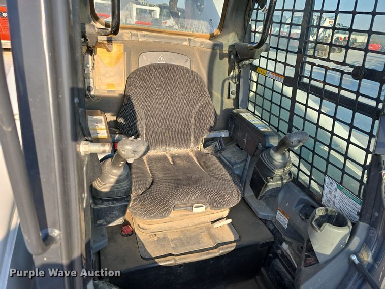 image for item DW3782 2019 Bobcat T870 tracked skid steer loader