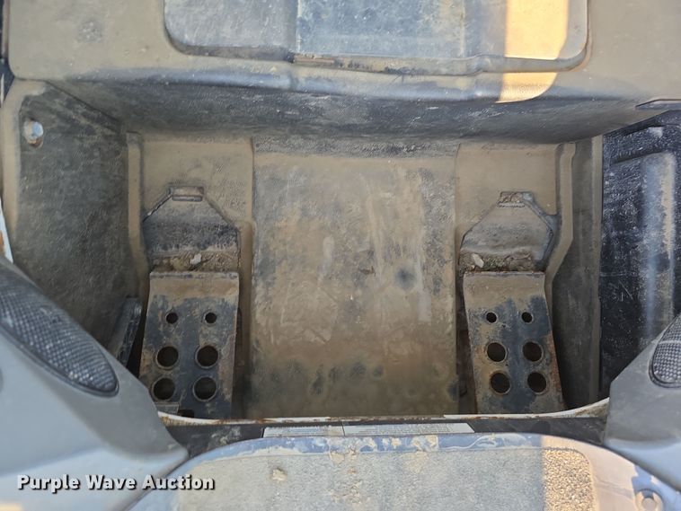 image for item DW3782 2019 Bobcat T870 tracked skid steer loader