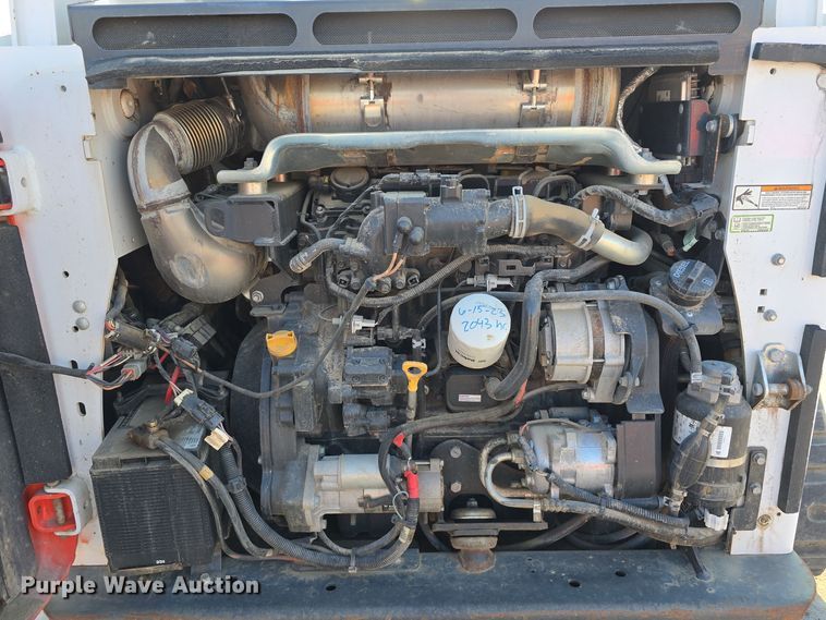 image for item DW3782 2019 Bobcat T870 tracked skid steer loader