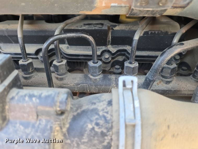 image for item DW3782 2019 Bobcat T870 tracked skid steer loader