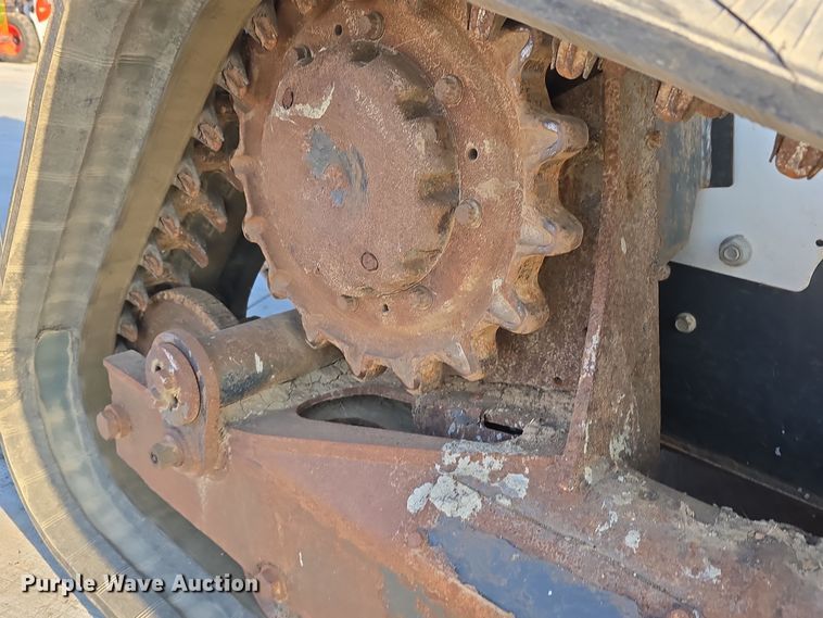 image for item DW3782 2019 Bobcat T870 tracked skid steer loader