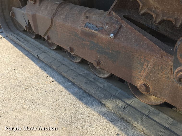 image for item DW3782 2019 Bobcat T870 tracked skid steer loader