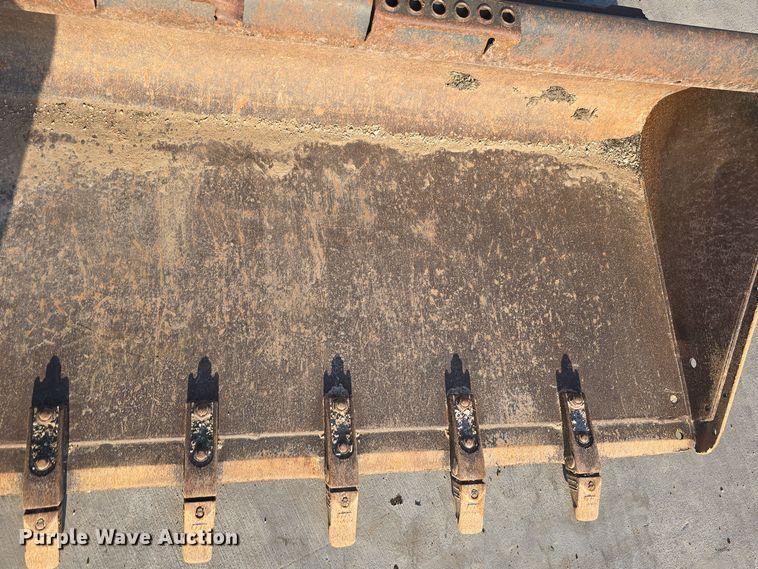 image for item DW3783 2021 Bobcat T66 tracked skid steer loader