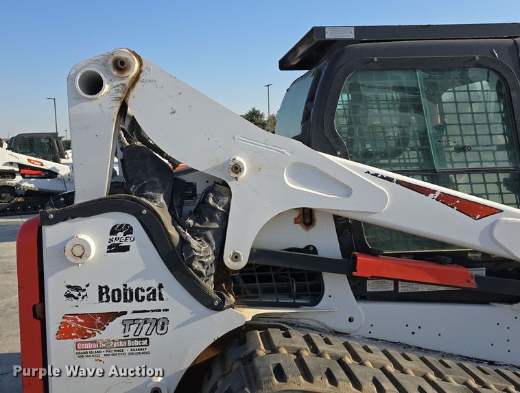 image for item DW3784 2019 Bobcat T770 tracked skid steer loader