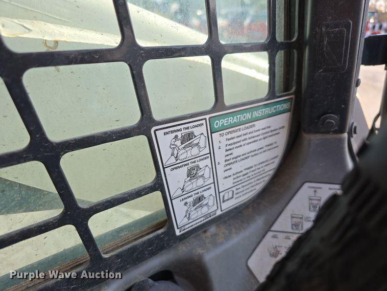 image for item DW3784 2019 Bobcat T770 tracked skid steer loader