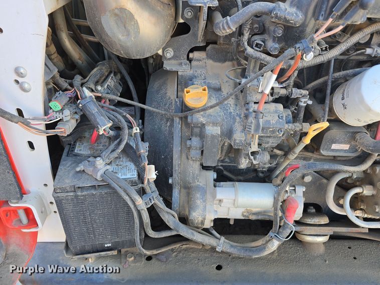 image for item DW3784 2019 Bobcat T770 tracked skid steer loader