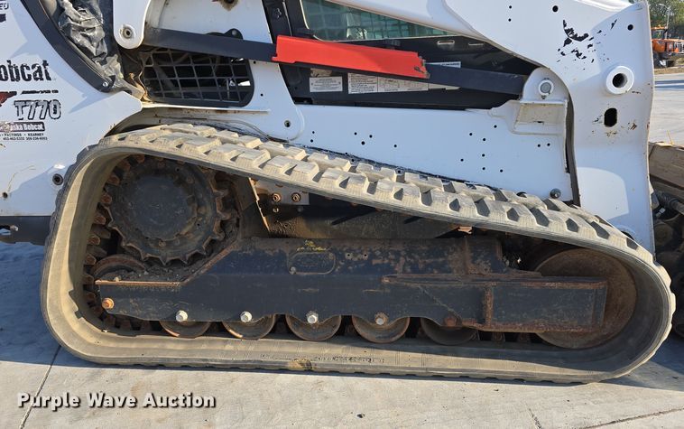 image for item DW3784 2019 Bobcat T770 tracked skid steer loader