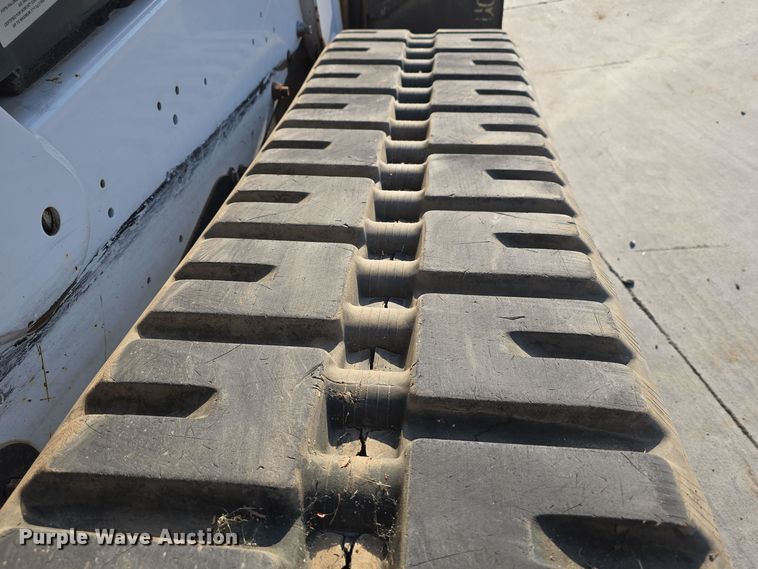 image for item DW3784 2019 Bobcat T770 tracked skid steer loader