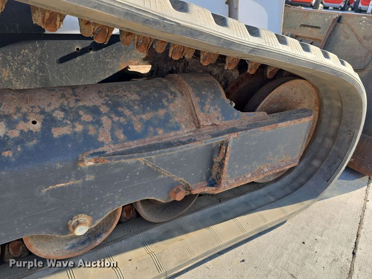 image for item DW3784 2019 Bobcat T770 tracked skid steer loader