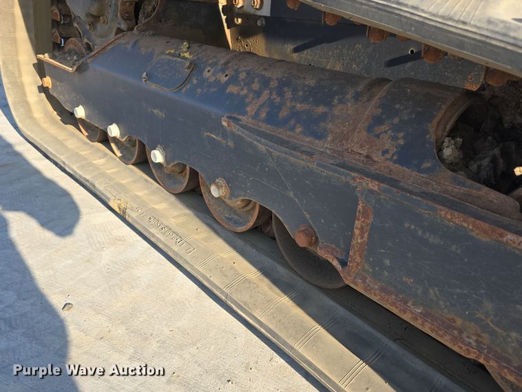 image for item DW3784 2019 Bobcat T770 tracked skid steer loader