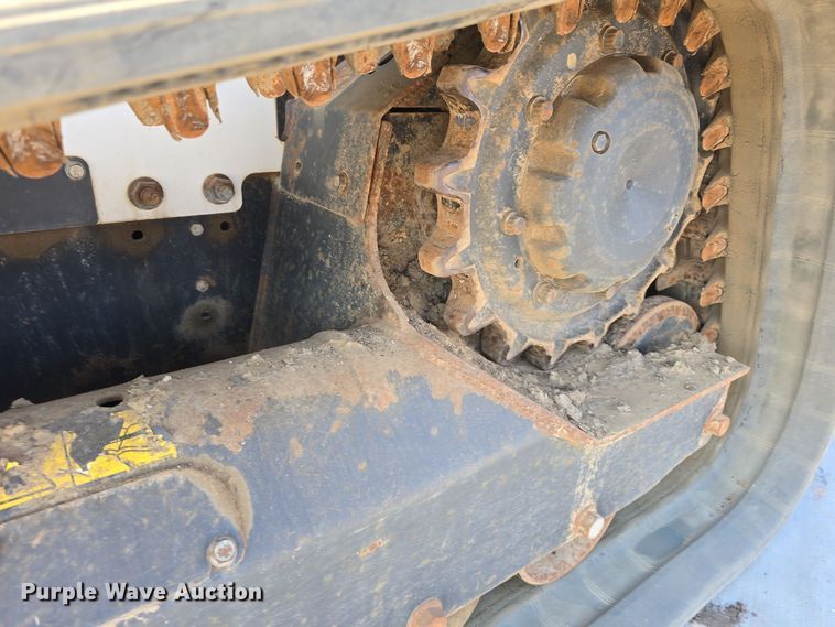 image for item DW3784 2019 Bobcat T770 tracked skid steer loader