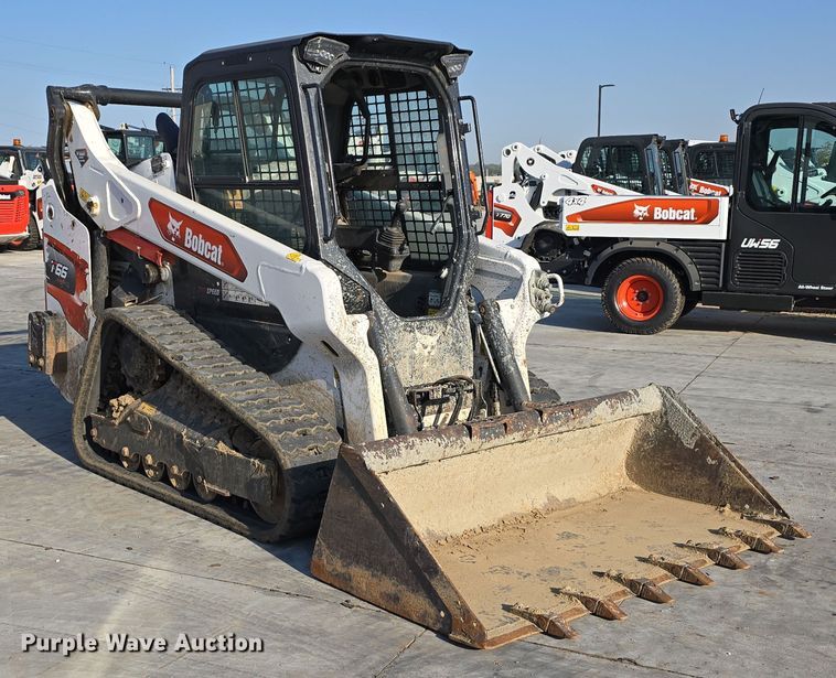 image for item DW3785 2021 Bobcat T66 tracked skid steer loader