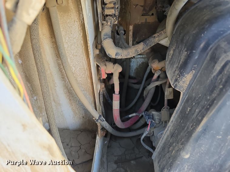 image for item DW3786 2021 Bobcat T66 tracked skid steer loader