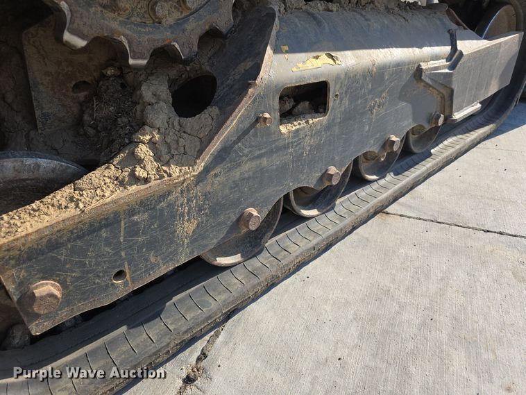 image for item DW3786 2021 Bobcat T66 tracked skid steer loader