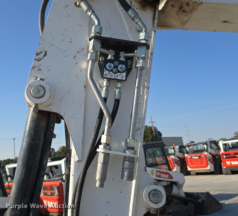 image for item DW3787 2020 Bobcat E42 R2-Series mini excavator