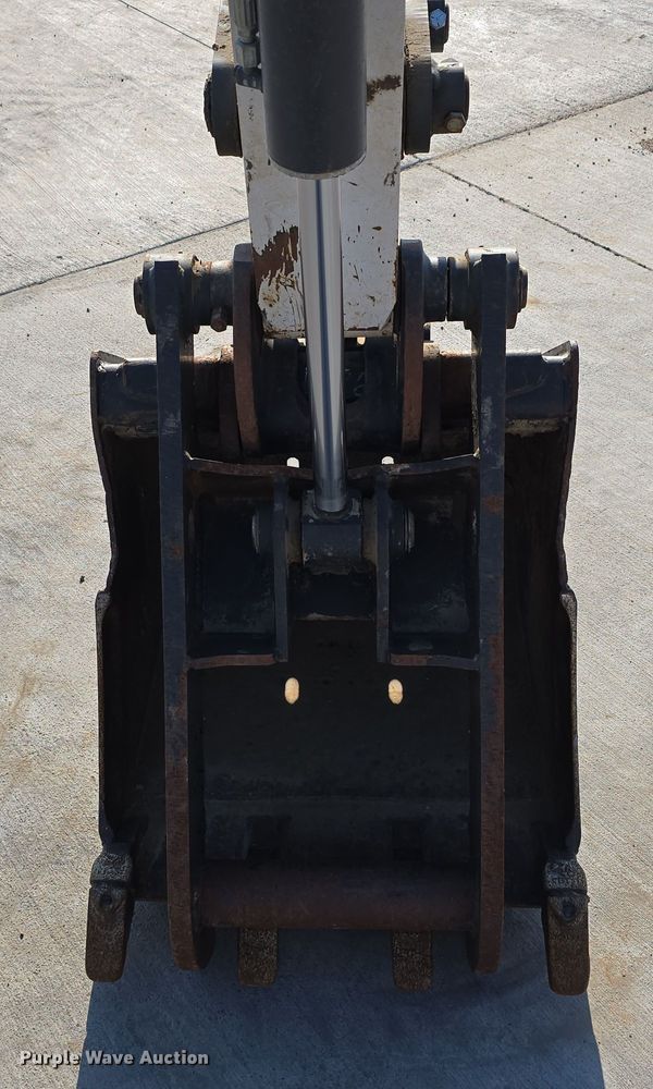 image for item DW3787 2020 Bobcat E42 R2-Series mini excavator