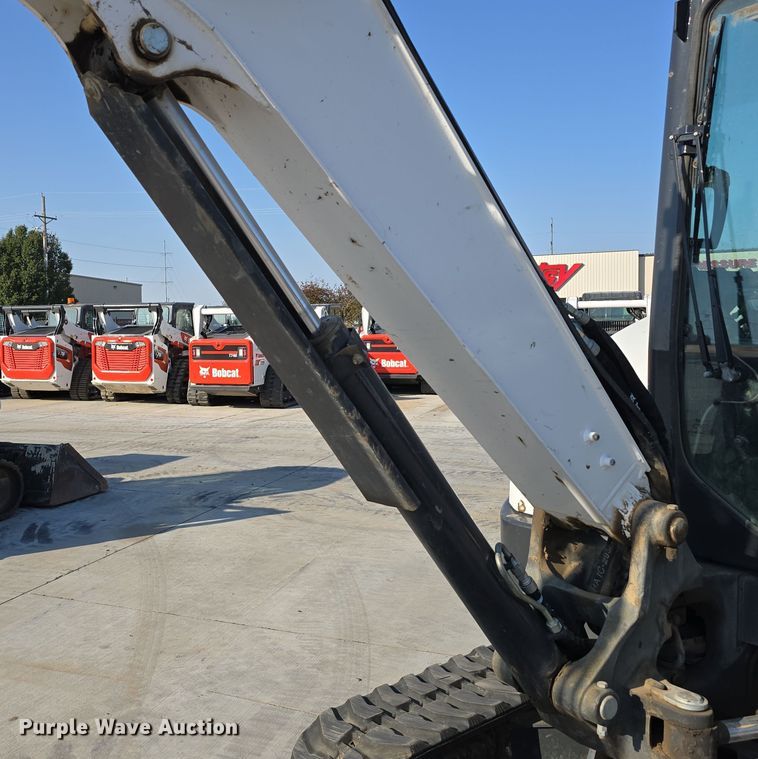 image for item DW3787 2020 Bobcat E42 R2-Series mini excavator