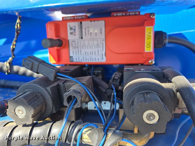 image for item DW3822 2024 TopCat SSSG72 skid steer grader