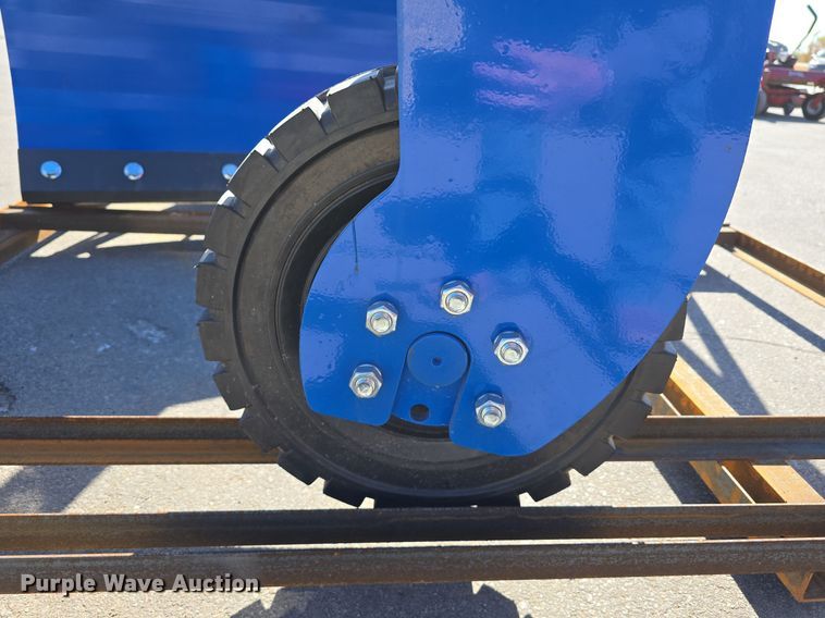 image for item DW3822 2024 TopCat SSSG72 skid steer grader