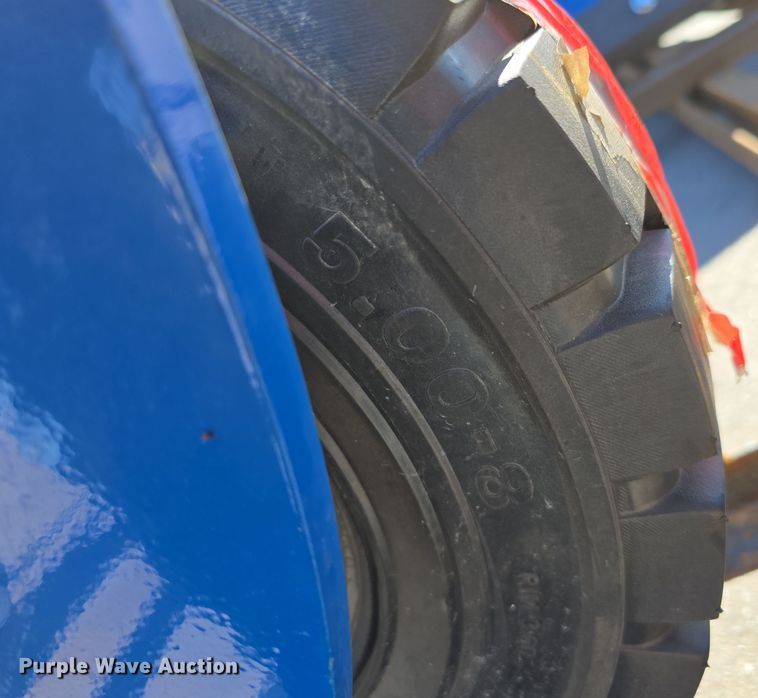 image for item DW3822 2024 TopCat SSSG72 skid steer grader