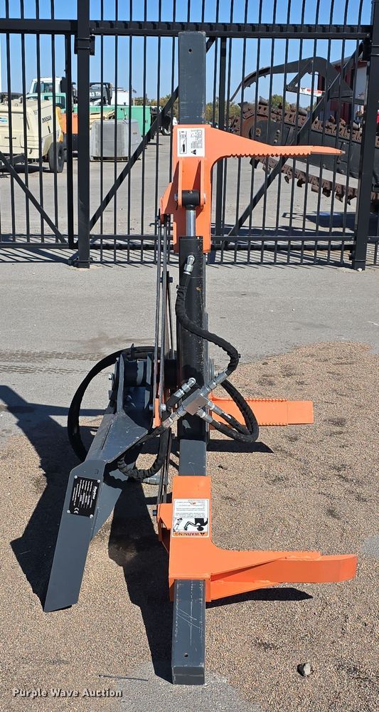 image for item DW3824 2023 RayTree Attachments RMTG70 skid steer tire grabber