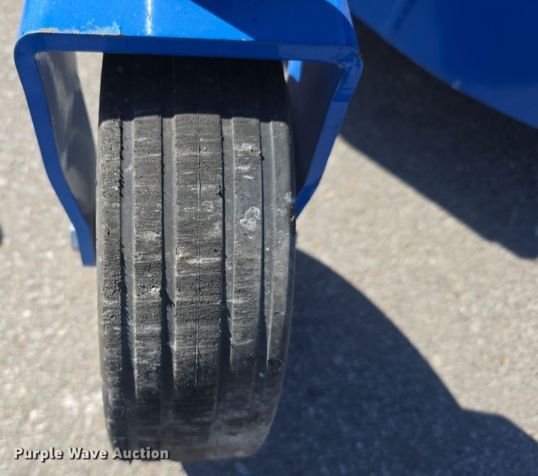 image for item DW3825 2023 TopCat SSM72-S skid steer finish mower