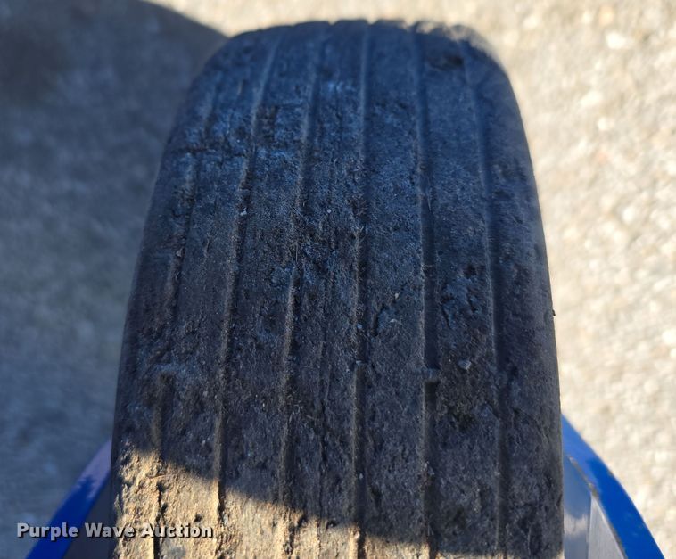 image for item DW3825 2023 TopCat SSM72-S skid steer finish mower