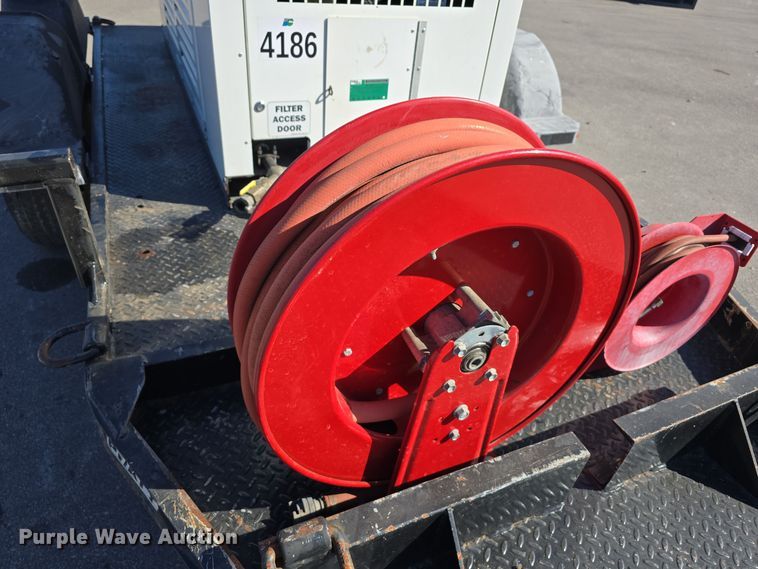 image for item DW3835 2020 Sullivan Palatek D210UHJD4PT0W air compressor